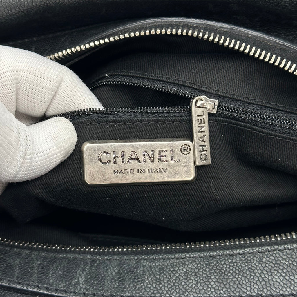 Chanel Matelasse Wild Stitch 哑光鱼子酱皮革波士顿包黑色复古 10 系列