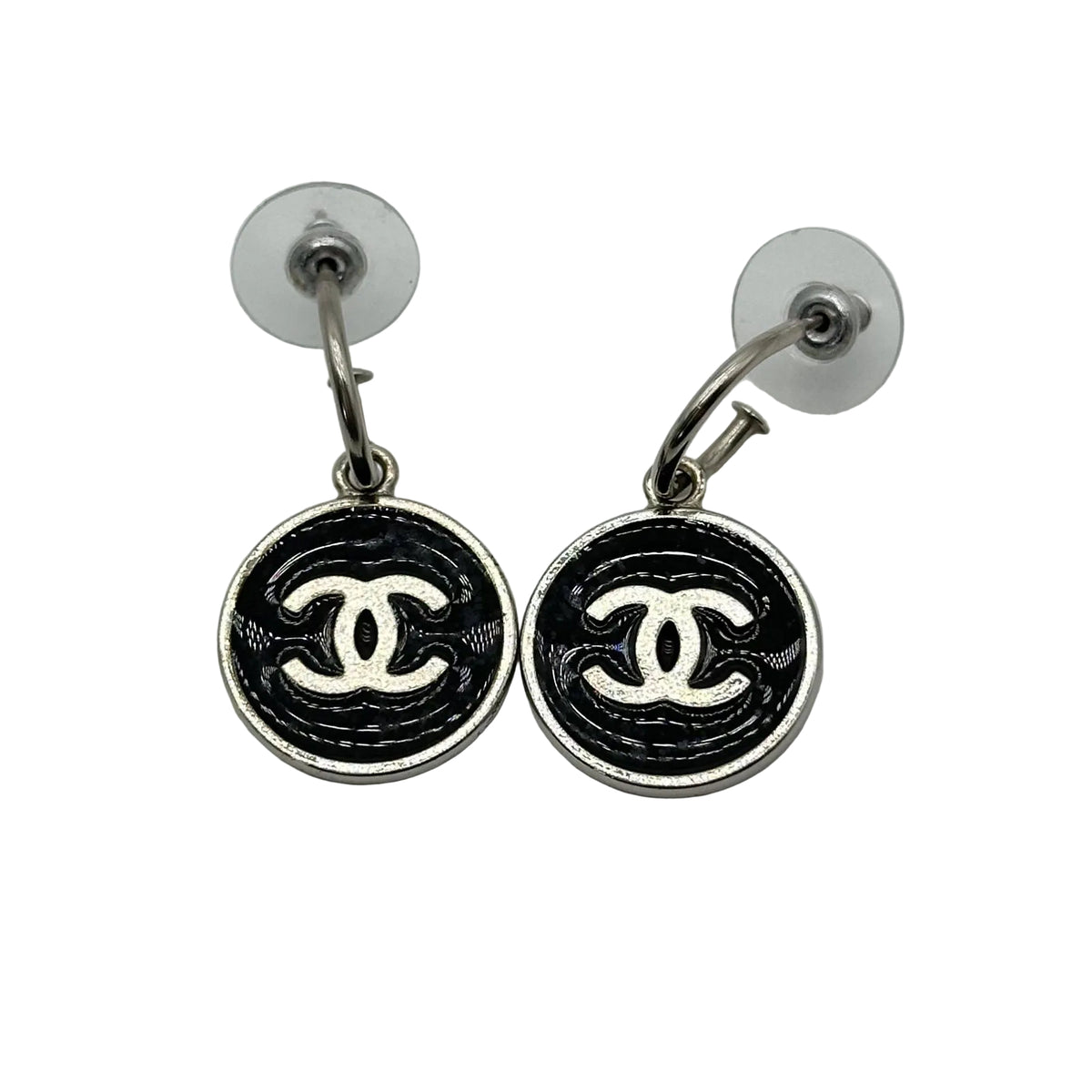 Boucles d'oreilles vintage à clous Chanel en émail noir et argent 05V