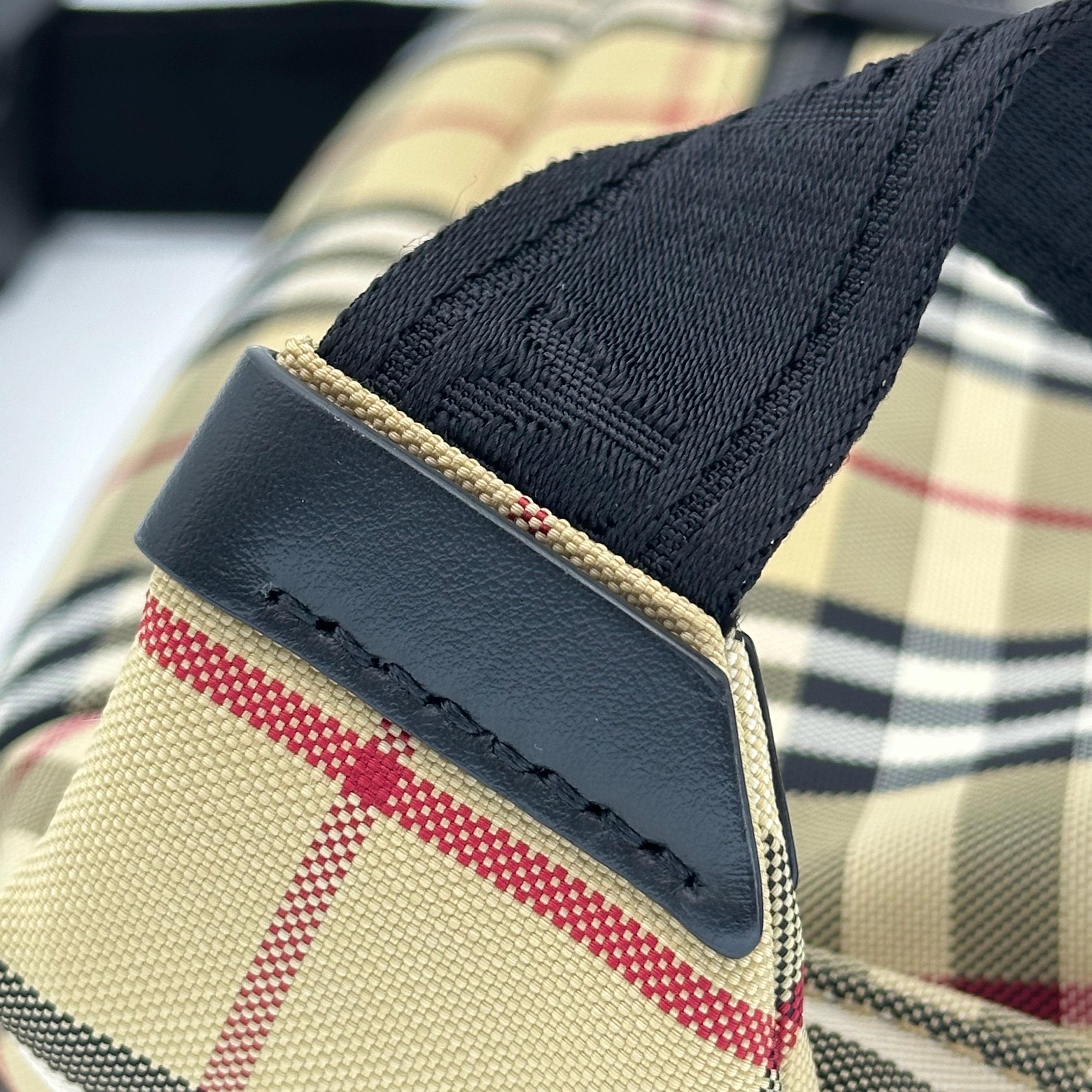 Burberrys Nova Check Body Bag