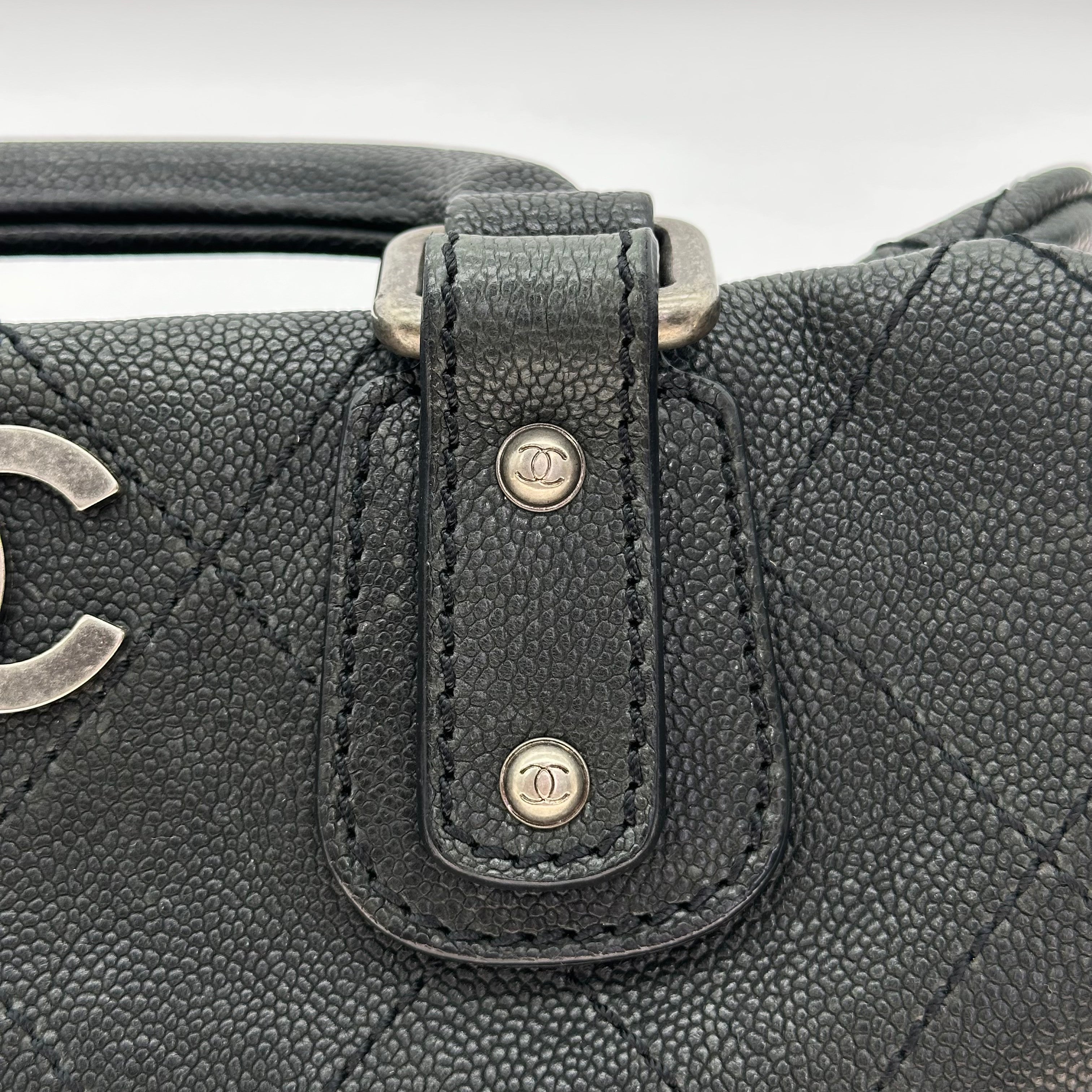Chanel Matelasse Wild Stitch 哑光鱼子酱皮革波士顿包黑色复古 10 系列
