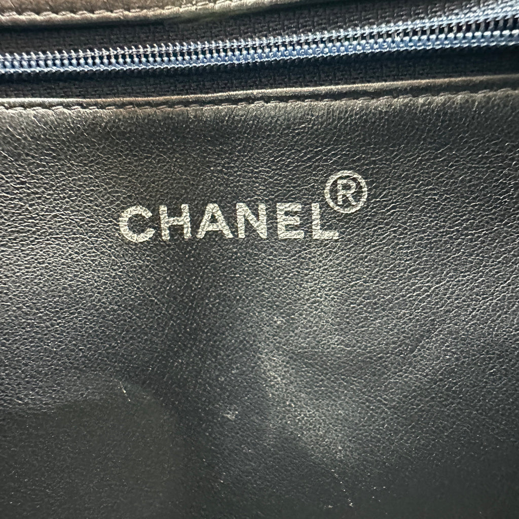 chanel black quilted caviar leather medallion tote bag