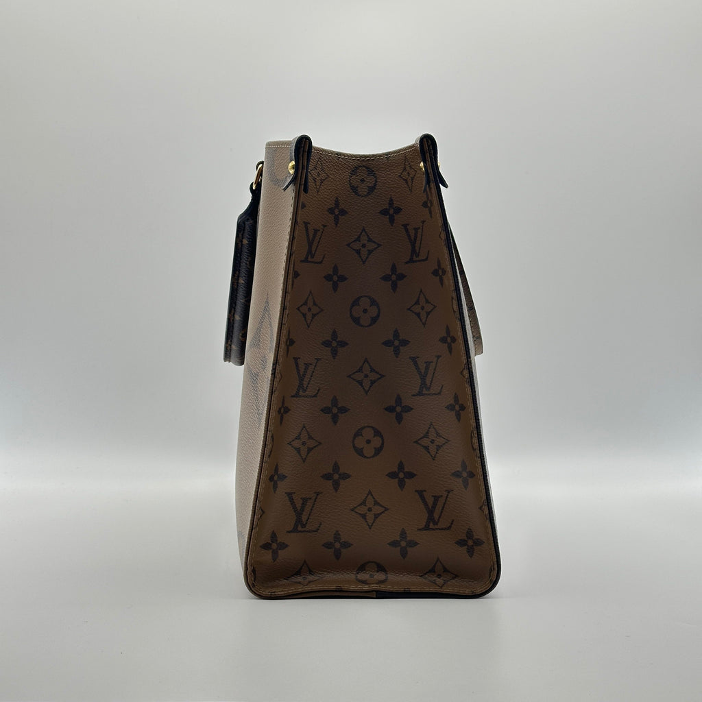 Louis Vuitton Giant Monogram Reverse On the Go MM M45321  Brown There was an RFID response