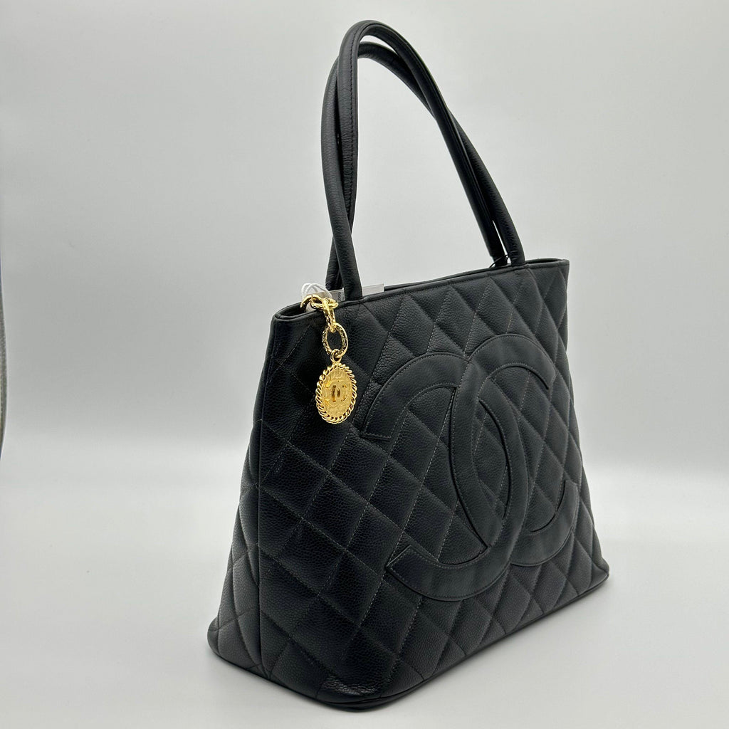 Chanel Reissue Tote Hilton Style Caviar Leather Shoulder Handbag Black Gold Hardware 5 Series Vintage