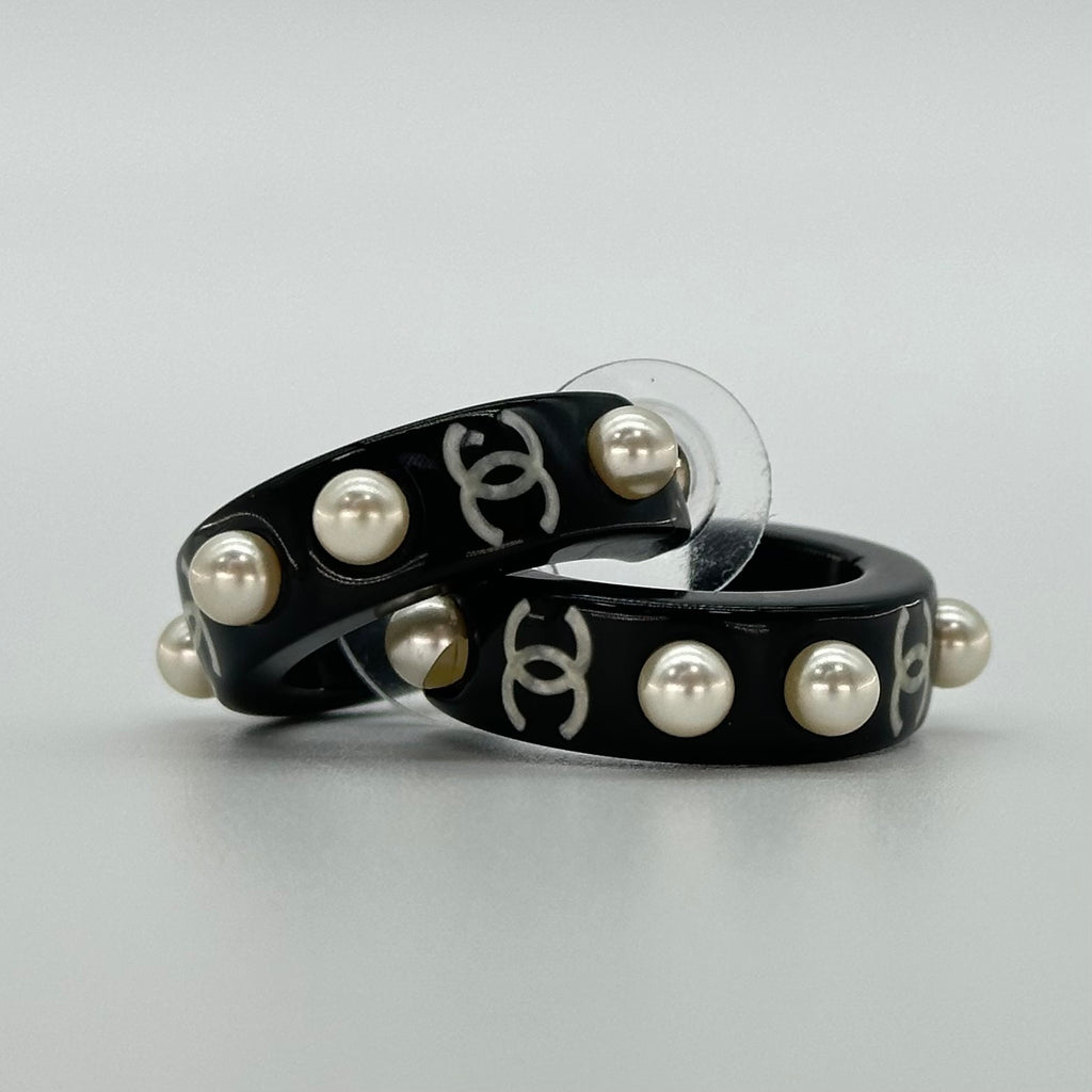 Chanel Earrings  Black Pearls