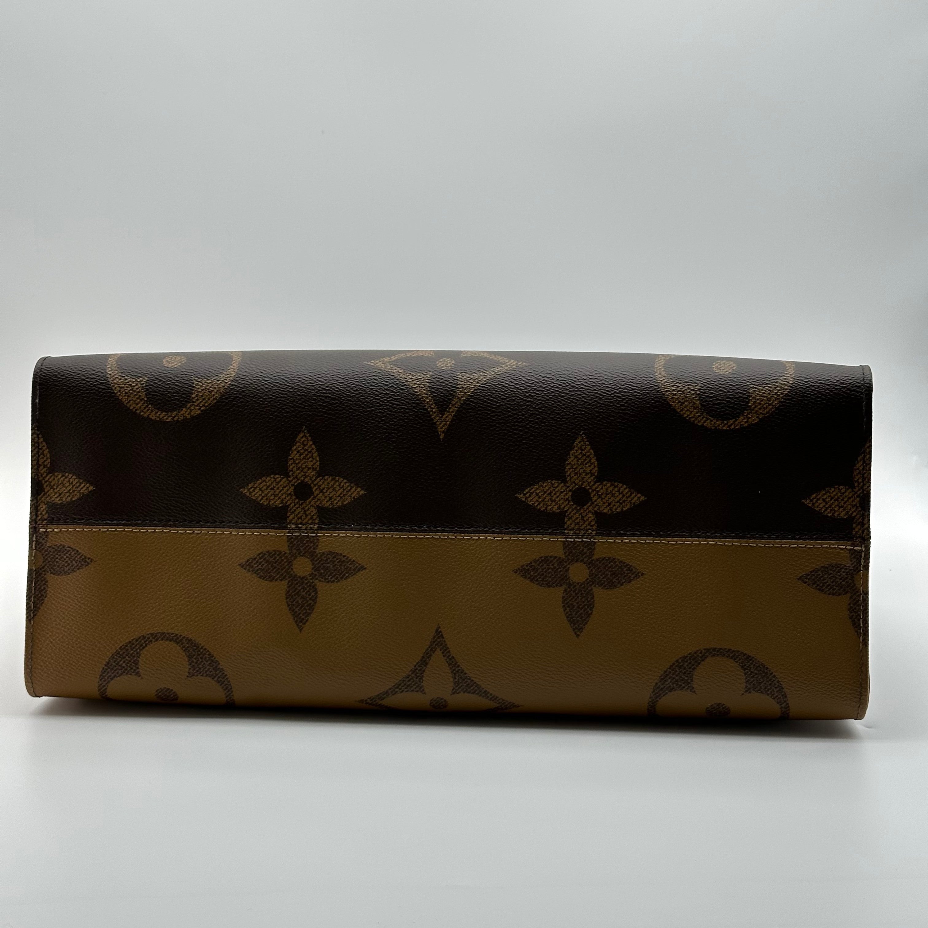 LOUIS VUITTON Monogram Giant On the Go GM M44576