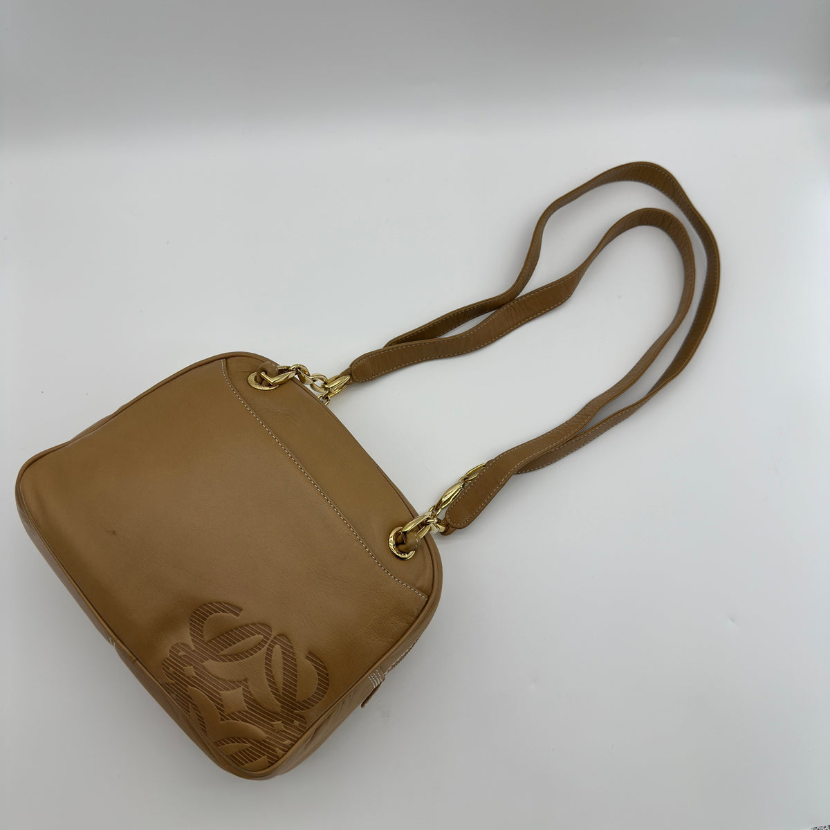 Loewe Anagram Lambskin Beige Chain Shoulder Bag