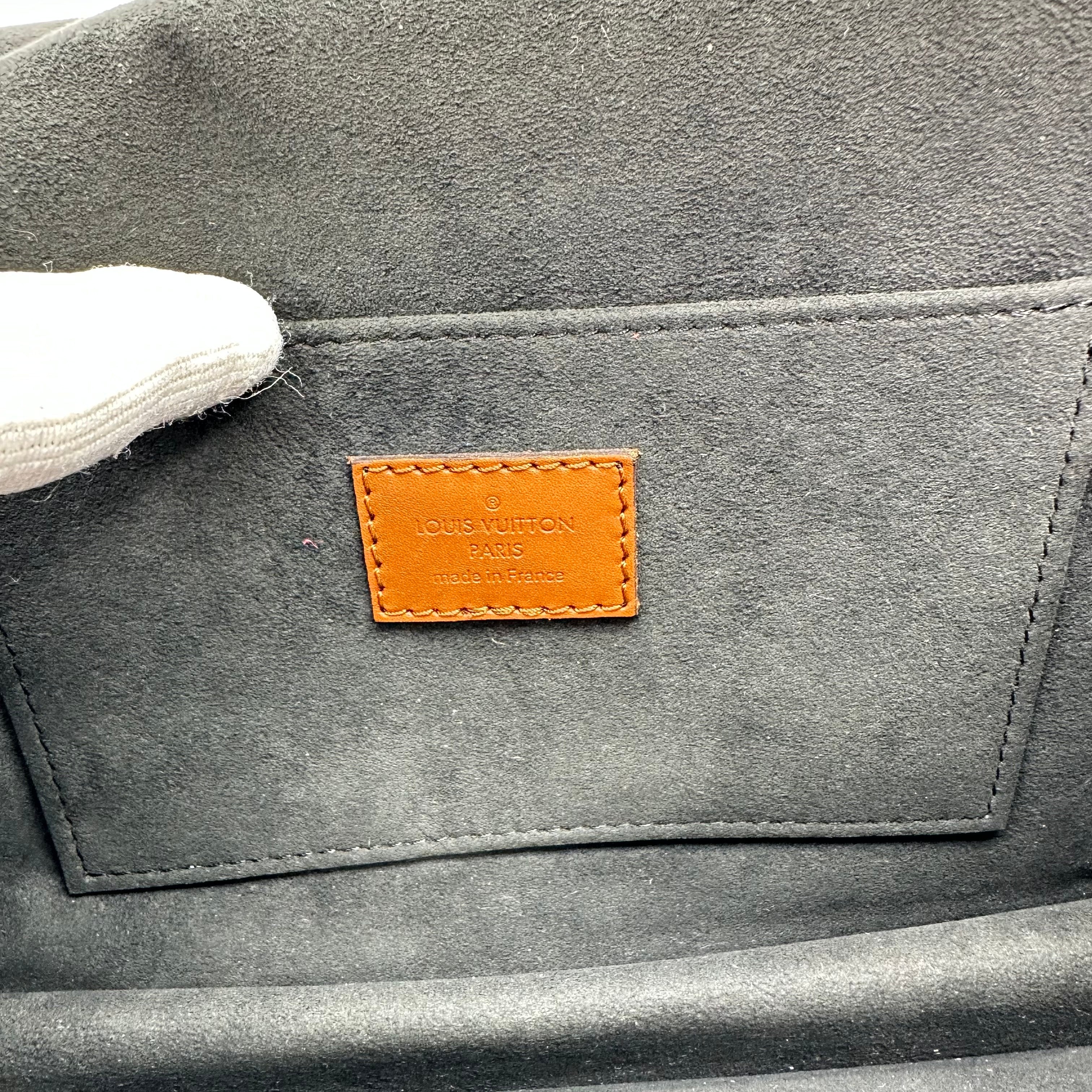 LOUIS VUITTON GHW Dauphine MM 2 Way Shoulder Bag M44391 Monogram Reverse