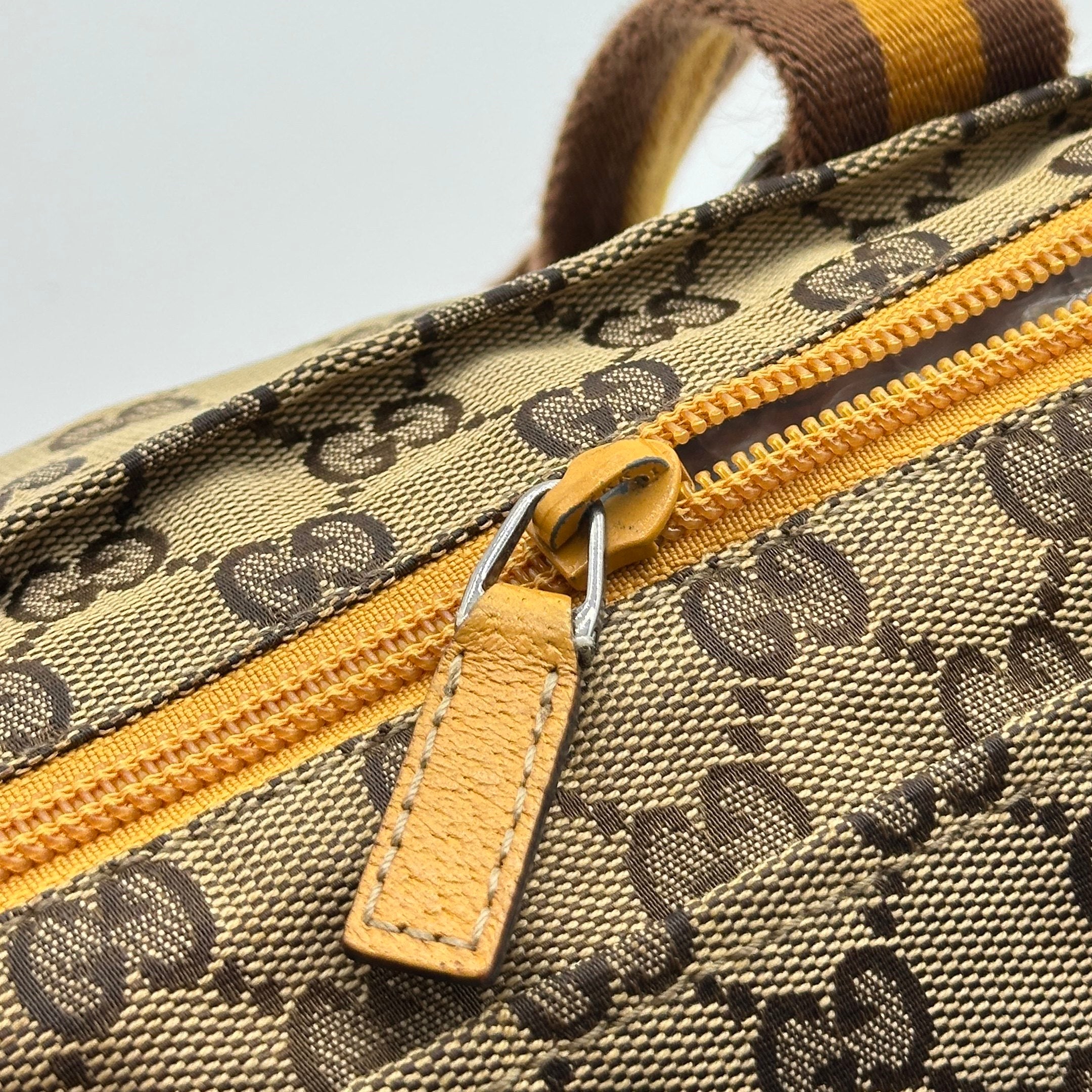 gucci canvas tote bag yellow beige gg canvas