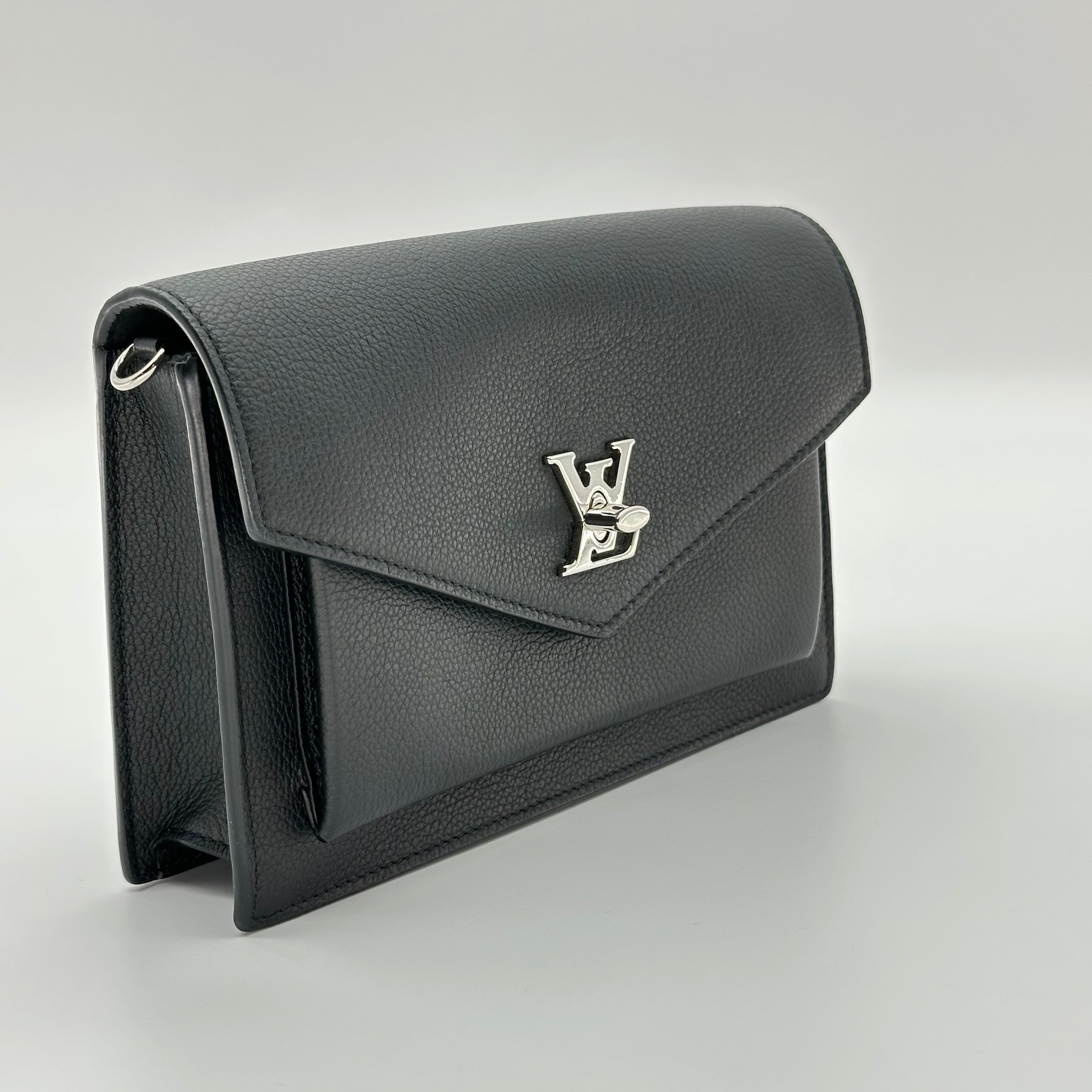 Louis Vuitton Mylockme Chain Pochette Lockme Sac à bandoulière avec chaîne argentée Noir