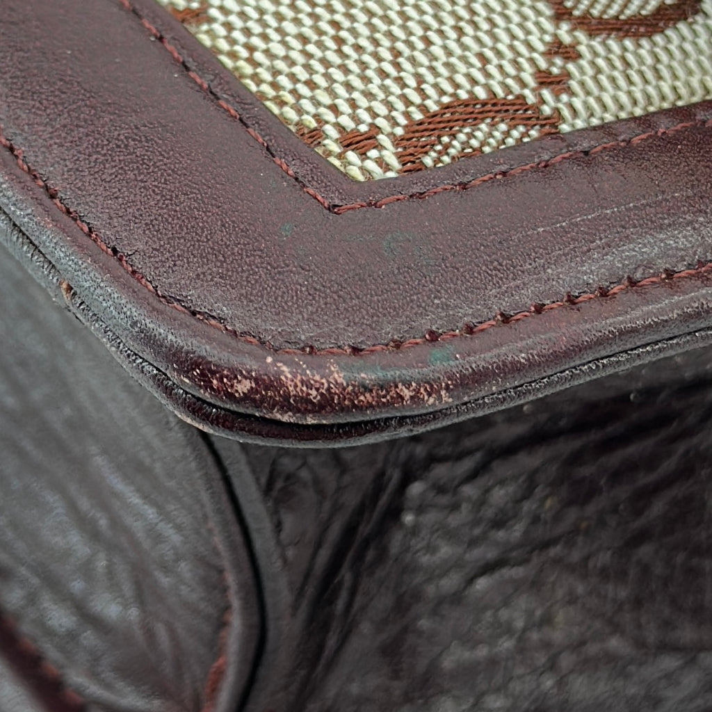 GUCCI Vintage GG Canvas Shoulder Bag