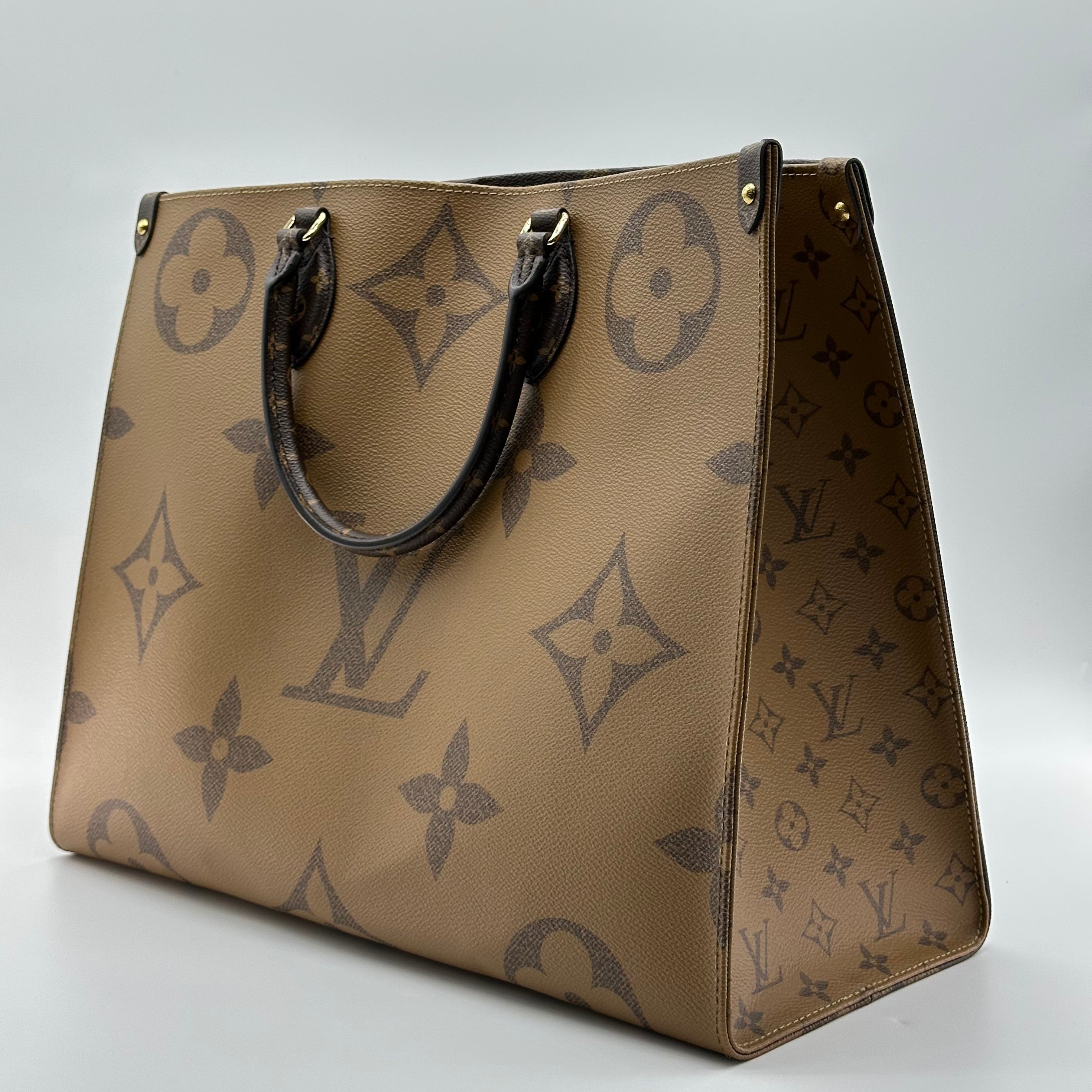 LOUIS VUITTON Monogram Giant On the Go GM M44576