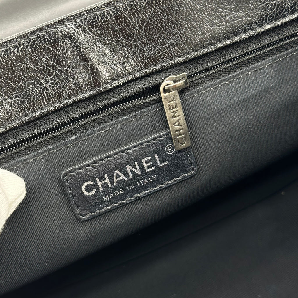 Chanel Double Chained Saddle Goatskin Leather Messenger Bag Black 21 Series