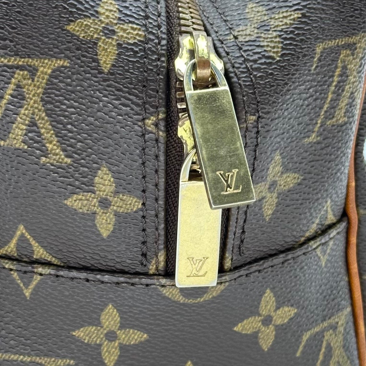 Louis Vuitton Pochette Cite Monogram Shoulder Bag Handbag M51183