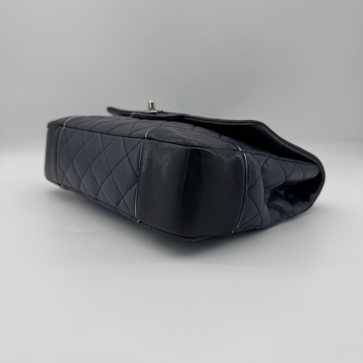 Chanel Matelasse Lambskin Single Flap Double Chain Bag Navy Blue Gunmetal Fittings 21XXXXXX