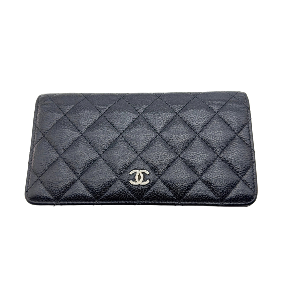 Portefeuille long Chanel en cuir de veau caviar matelassé avec logo Coco Mark, noir