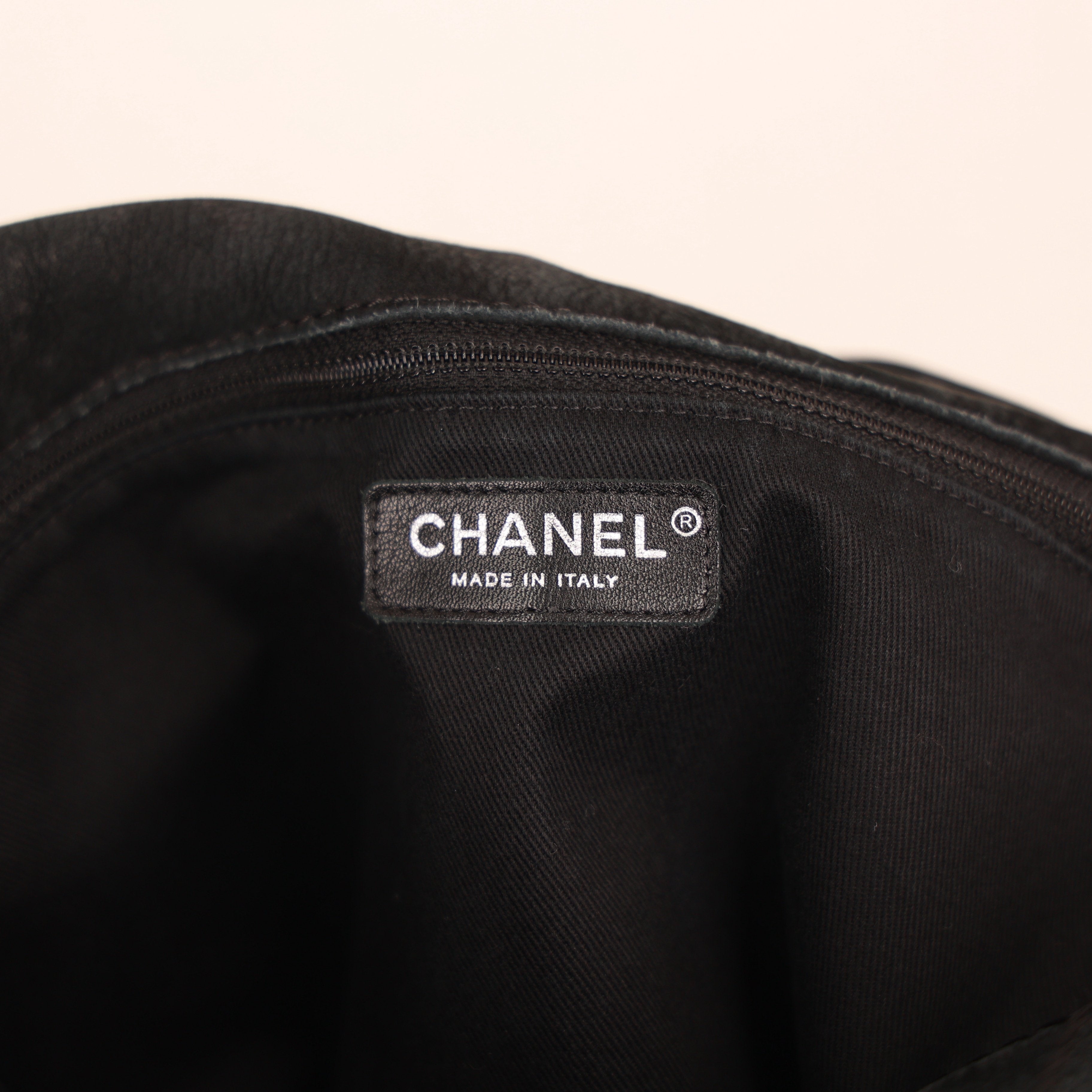 Chanel Ultra Stitch Leather Chain Shoulder Bag Black with Silver Hardware