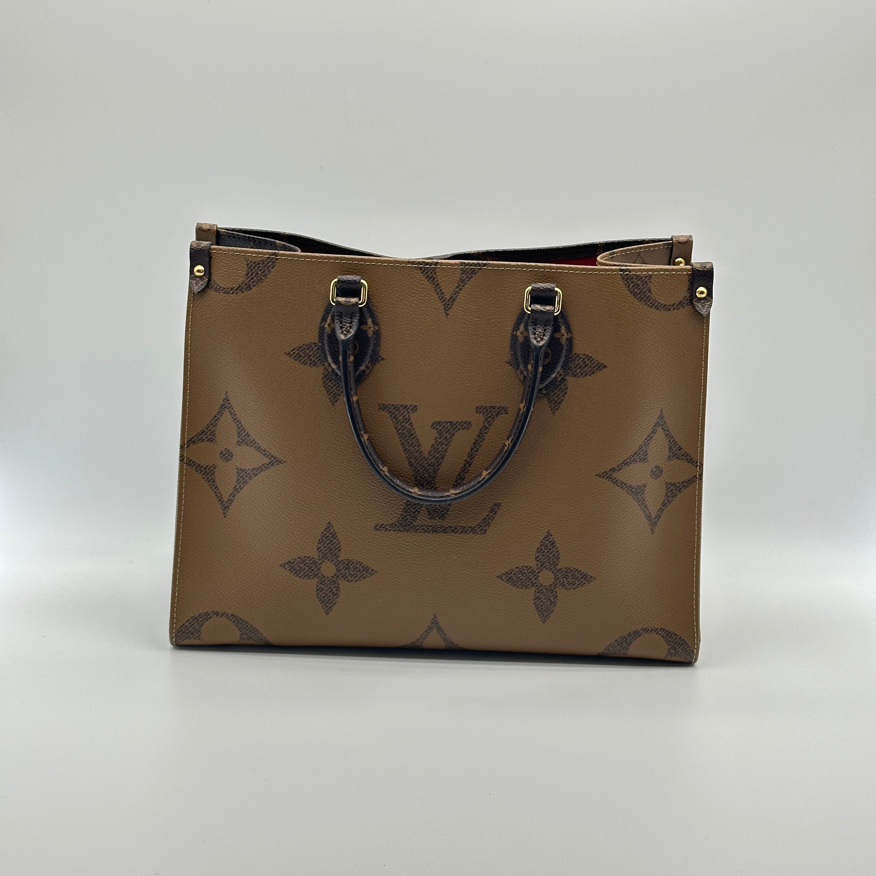 Louis Vuitton Giant Monogram Reverse On the Go MM M45321  Brown There was an RFID response
