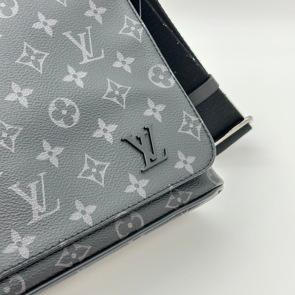 Louis Vuitton LOUIS VUITTON District PM Monogram Eclipse Black Gray Silver