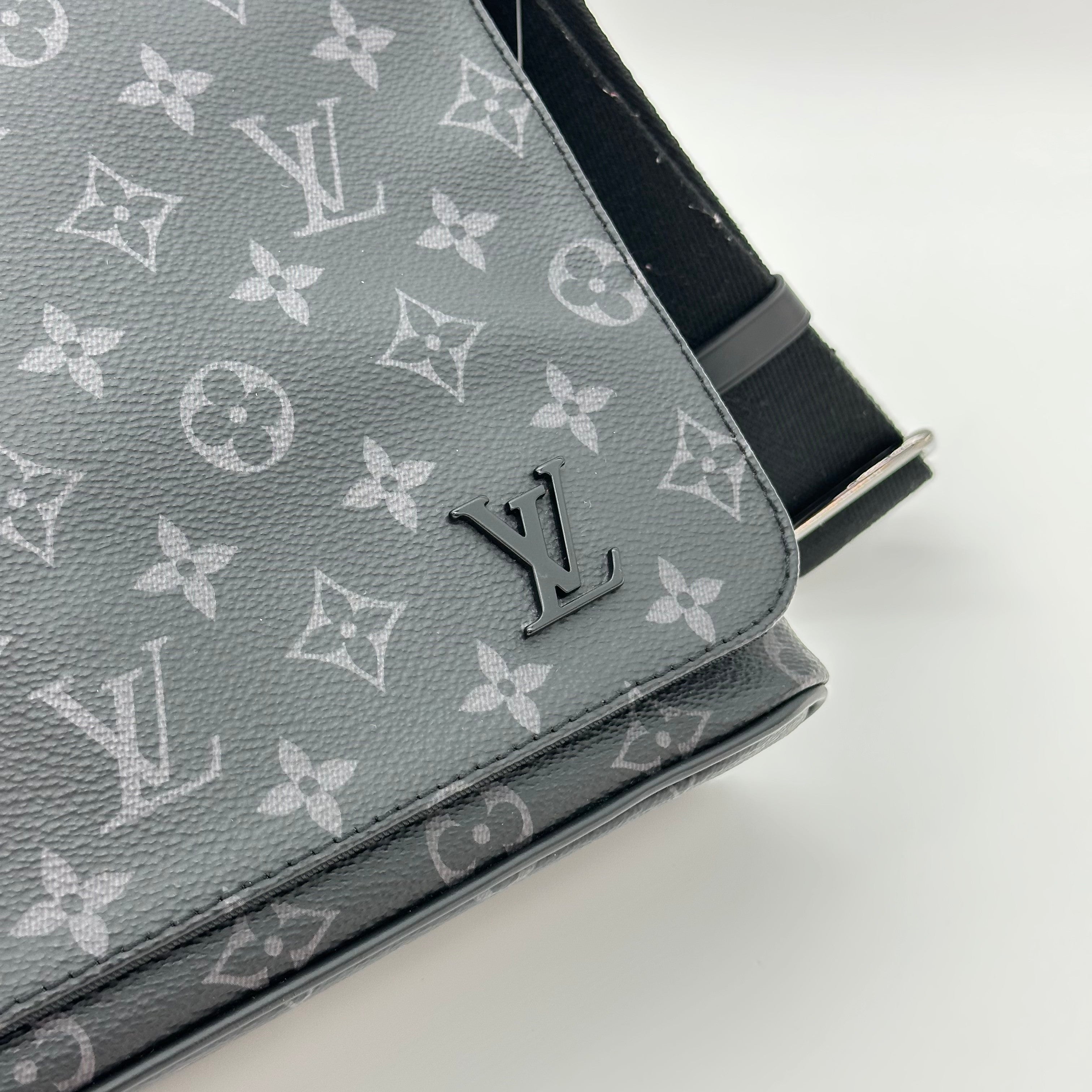 Louis Vuitton LOUIS VUITTON District PM Monogram Eclipse Black Gray Silver
