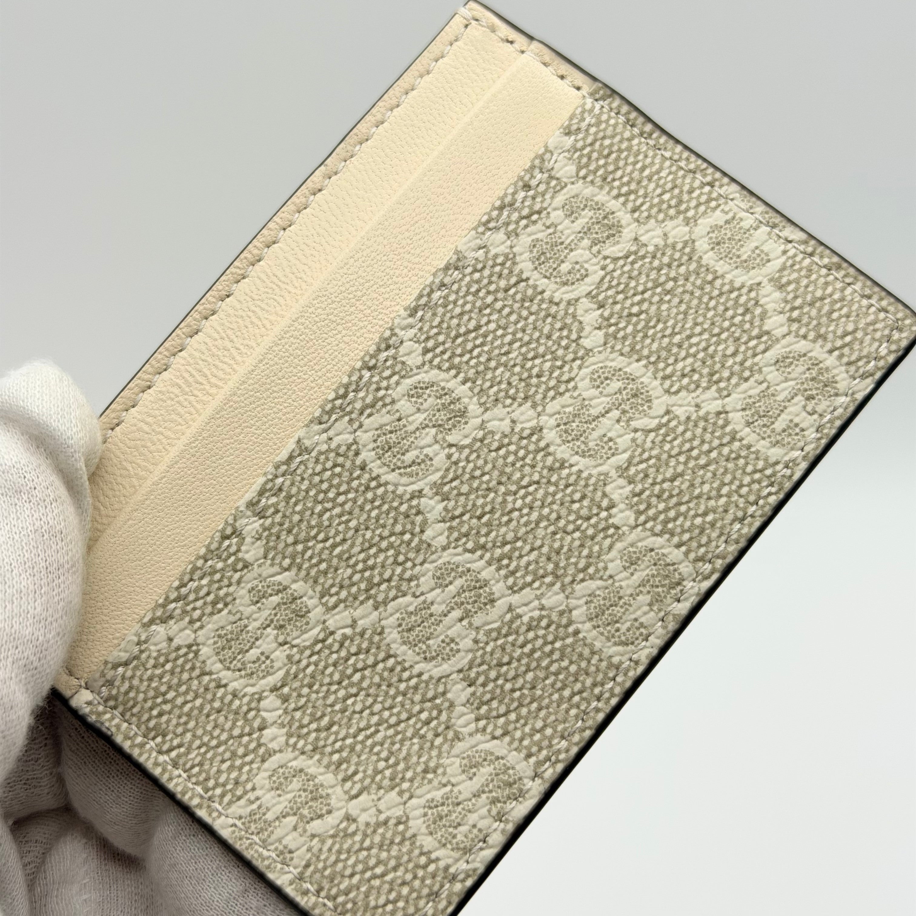 gucci gg supreme monogram gg marmont card case beige