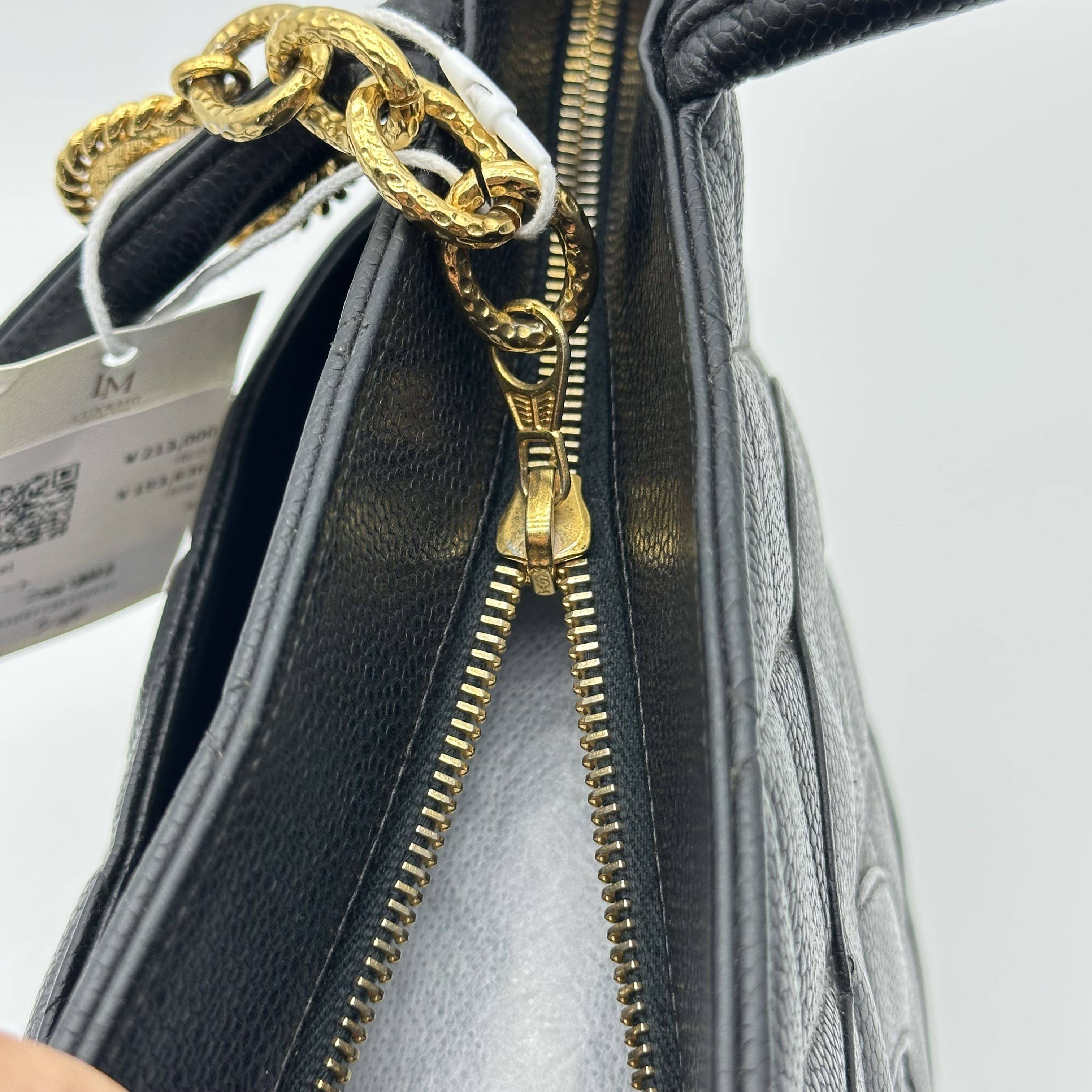 Chanel Reissue Tote Hilton Style Caviar Leather Shoulder Handbag Black Gold Hardware 5 Series Vintage