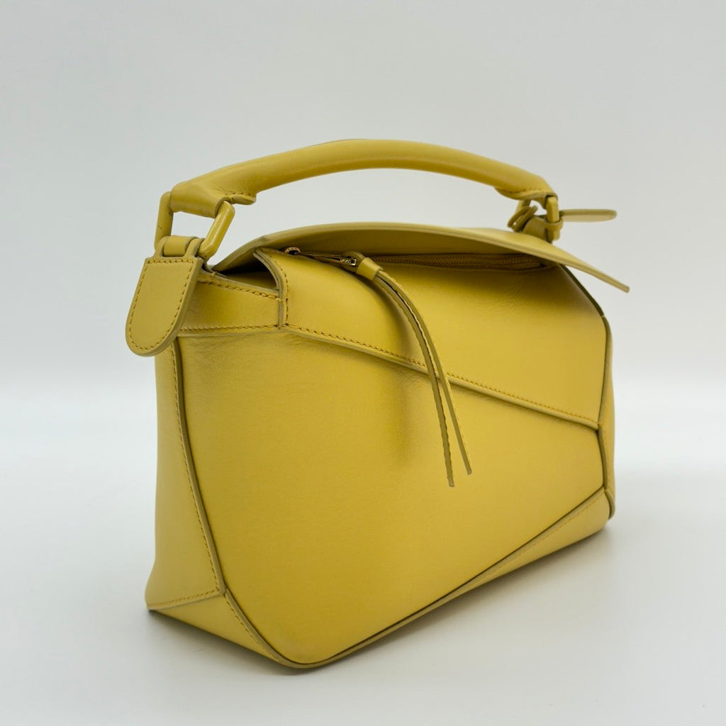 Loewe Puzzle Edge Bag Monochrome Calfskin Small Yellow