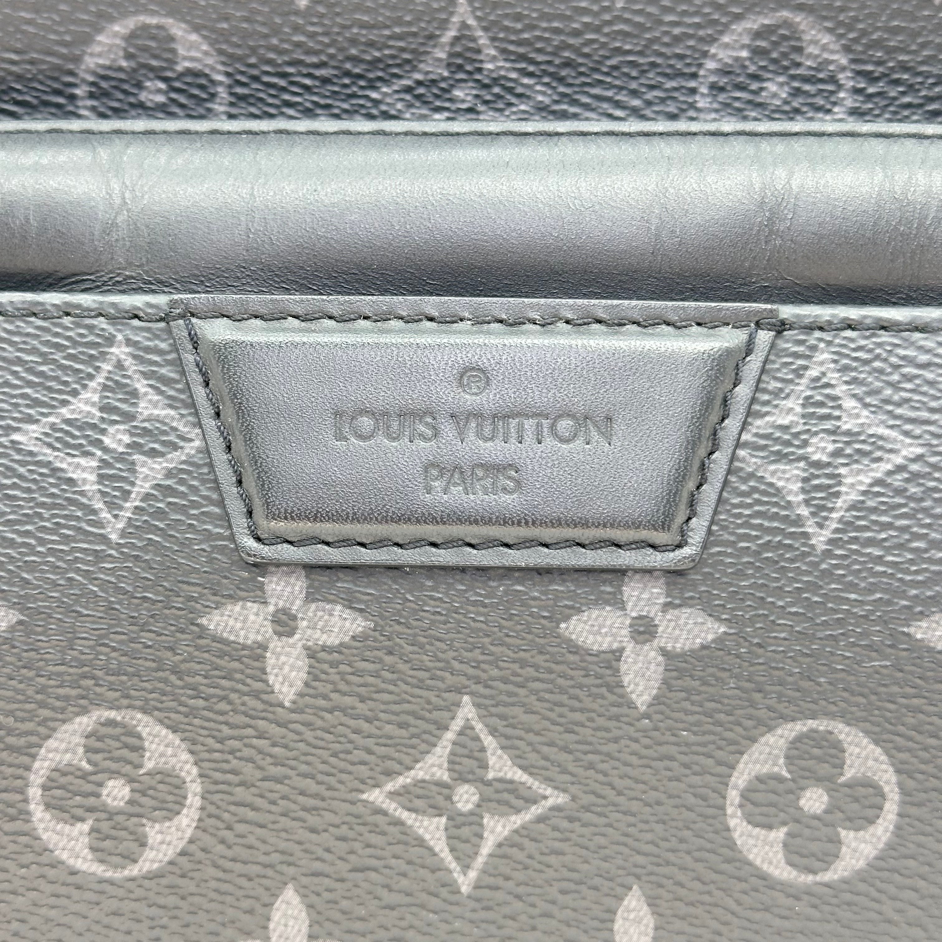 Louis Vuitton Discovery Rucksack Monogram Canvasm Eclipse PM Schwarz